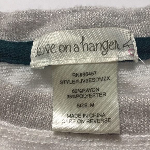 SALE 💥Love on a Hanger / embroidered top - Picture 4 of 7